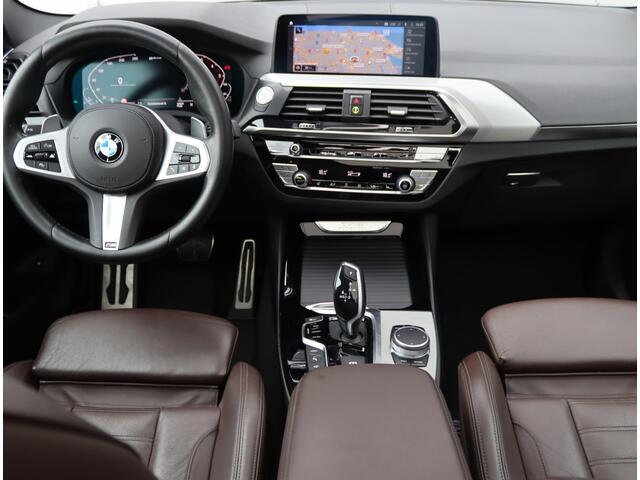 BMW X3 xDrive30e M-sport | Pano | Trekhaak | 360 Camera | Head-up | Leder |