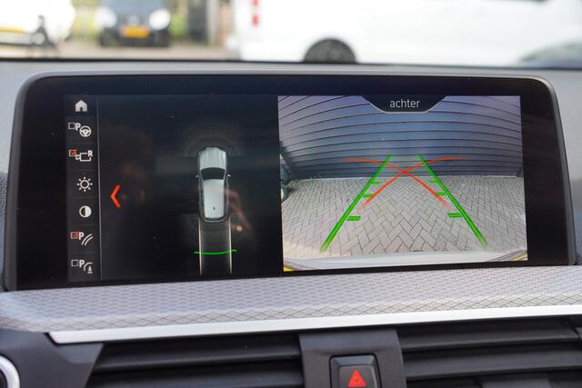 BMW X3 sDrive20i Launch Edition High Executive - HEAD UP - PANODAK - M SPORT - LEDER -