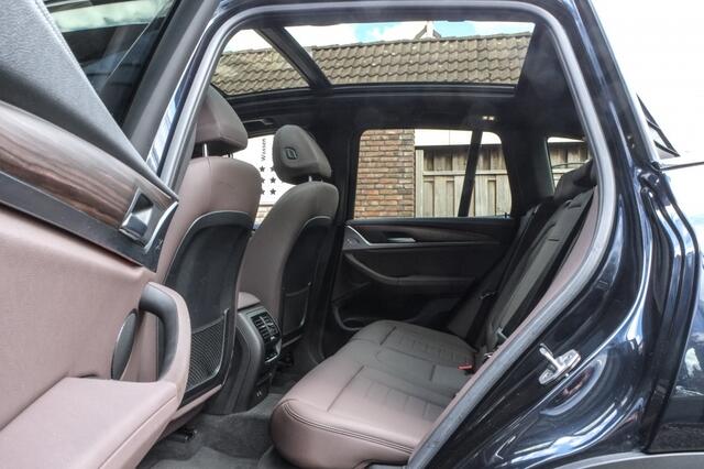 BMW X3 iX3 80 kWh | SOH 99% | Panoramadak | Trekhaak | Leder | Camera