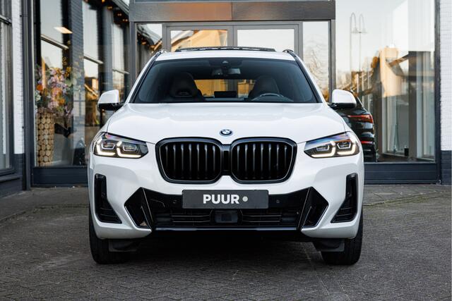 BMW X3 xDrive30e M-STOELEN Pano - Harman Kardon - Head Up - Surround View