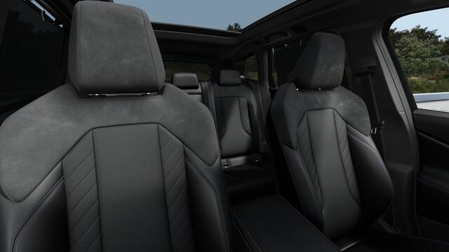 BMW X3 30e xDrive M Sport Automaat / Panoramadak / Sportstoelen / Parking Assistant Plus / Adaptieve LED / Comfort Access