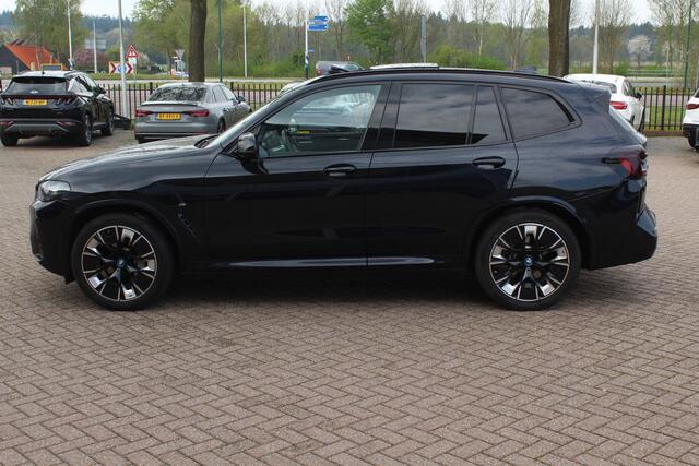 BMW X3 iX3 High Executive 80 kWh / Trekhaak / Panoramadak / 360Camera / Head-up / 20'' / Leder / Harman Kardon / Sfeerverlichting / Dodehoek / DAB / Stoelverwarming / ACC
