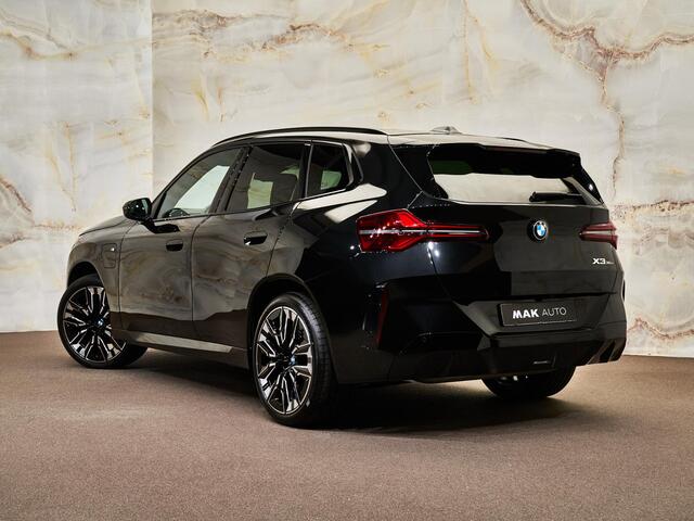 BMW X3 30e xDrive M Sport Pro, pano, 21", tr.haak, H/K, HUD, 360° camera, keyless, shadow line