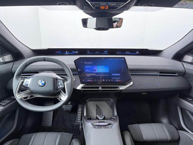 BMW X3 iX3 50 xDrive 113 kWh | M-Sport Pro | Highway Assistant | 3D Head-Up | Trekhaak | Panoramadak |