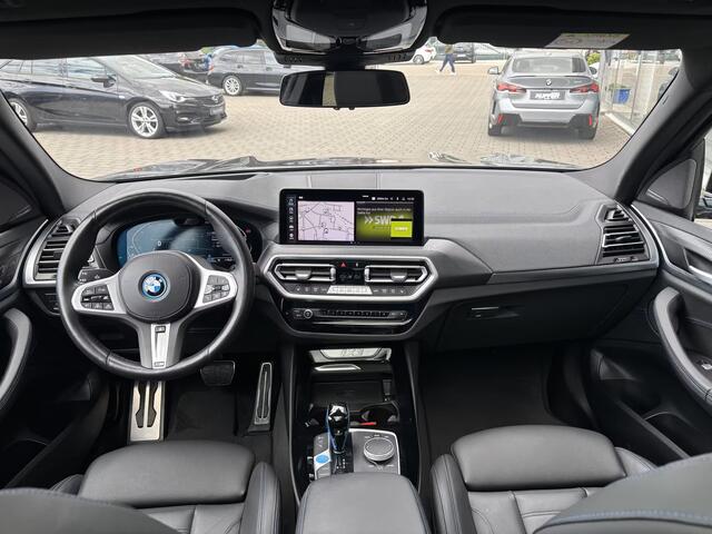 BMW X3 iX3 M-SPORT 80 kWh (210kW/286pk) ** LASER, LEDER, PANO, TREKH, STUURVERW, H&K SOUND, 20-inch LMV ** 1e EIG - UNFALLFREI ** ** INFORMEER OOK NAAR ONZE AANTREKKELIJKE FINANCIAL-LEASE TARIEVEN **