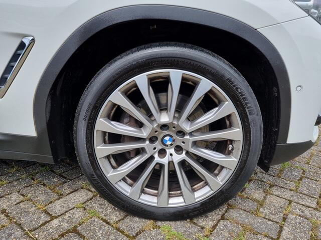 BMW X3 xDrive30i LUXERY LINE ?BOM VOL ?TREKHAAK