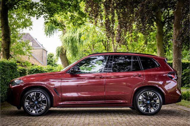 BMW X3 iX3 High Executive M Sport 80 kWh Panorama ACC Harman Kardon Trekhaak