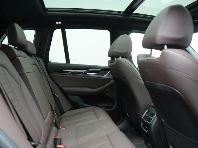 BMW X3 iX3 M Sport 80 kWh 286pk Dealer O.H. | Trekhaak Af Fabriek | Panodak | Head Up | 360 Camera | Harman / Kardon | Lederen Sportstoelen Memory & Verwarmd | Keyless | Blis | Sfeerverlichting | 20"L.M | Adaptive LED |