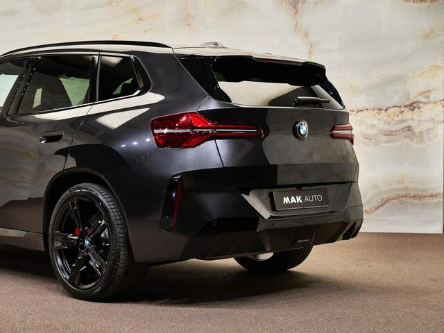 BMW X3 30e xDrive M Sport Pro , pano, 21", tr.haak, H/K, HUD, 360° camera, keyless, shadow line
