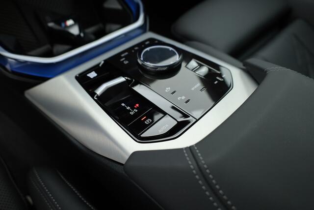 BMW X3 30e xDrive M-Sport Pro | Rijklaar! | Elek. Trekhaak | Pano | Widescreen | Shadowline | HUD | Harman/Kardon | Stuur-stoelverw. | 360*+PDC | Leder+Memory | Dodehoek | NAV+App.Connect | LED | Elek. Klep V