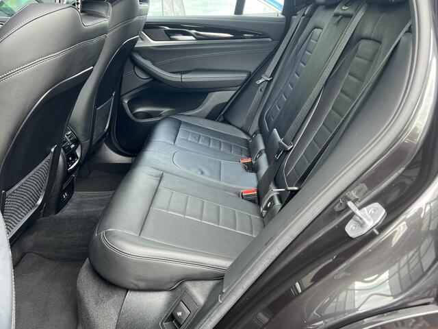 BMW X3 xDrive30d M-Sport High Executive Trekhaak Panoramadak Vol Leder Elektrische Stoelen Head-Up Display Harman Kardon Audio 20 Inch Velgen Life Cockpit Professional Driving Assist Plus Adaptieve Cruise Control Apple Carplay Andr Vol Opties BTW Auto 6-cilinder