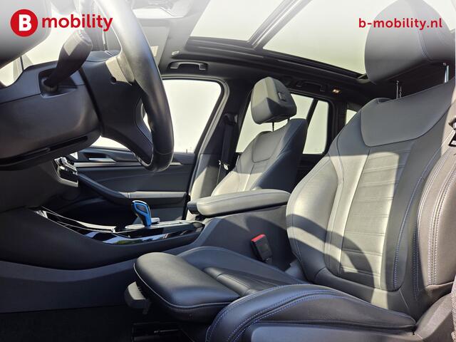 BMW X3 iX3 High Executive M-Sport 80 kWh SOH 100% 'Carbon-schwarz' Trekhaak Panoramdak Harman/Kardon | Adaptive Cruise Control | Elek. Stoelen | Head-Up | DAB