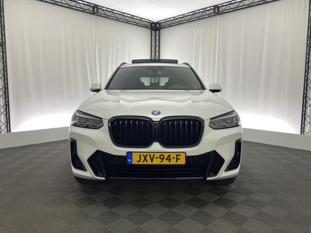 BMW X3 xDrive30e High Executive | Pano | Apple Carplay | Sportstoelen | Elektr. trekhaak |
