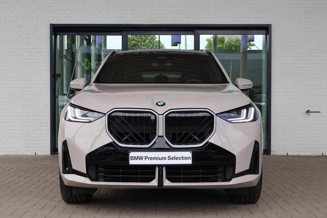 BMW X3 20 xDrive | M Sport | Trekhaak | Panoramadak | Harman Kardon