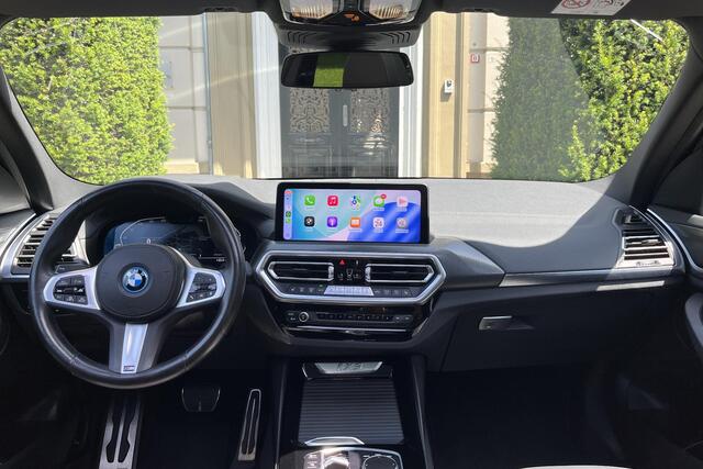 BMW X3 iX3 High Executive 80 kWh PANO | ADAPTIVE | ACHTERUITKIJKCAMERA | MEMORY | CARPLAY | STOELVERWARMING |