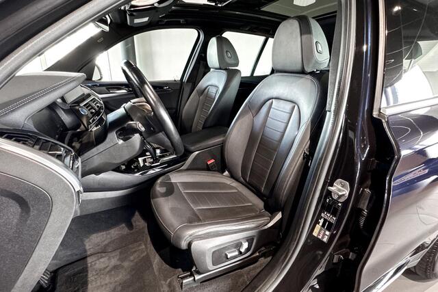 BMW X3 iX3 Executive 80 kWh | M Sport | Glazen Panoramadak | Stoelverwarming | Achteruitrijcamera |