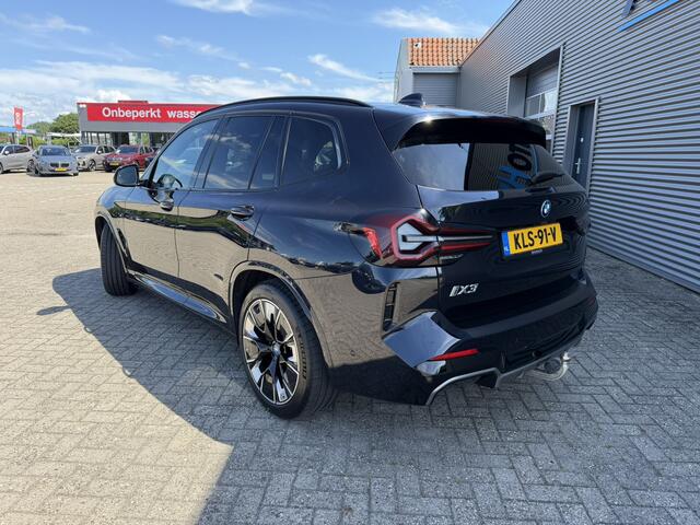 BMW X3 iX3 High Executive 80 kWh M Sport Panoramadak 20 Inch Harman-Kardon Trekhaak Leder Carplay 360 Camera Head-Up Display