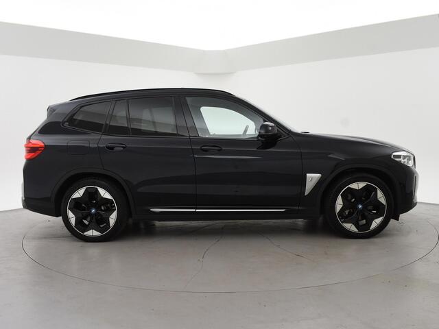 BMW X3 iX3 HIGH EXECUTIVE 80 kWh + TREKHAAK | PANORAMA | 360 CAMERA | ADAPTIVE CRUISE | SFEERVERLICHTING