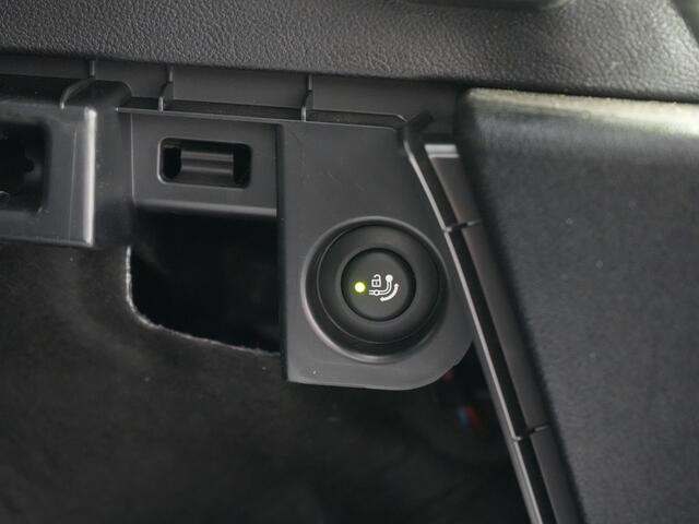 BMW X3 xDrive30e Business Edition Plus PHEV 293pk Dealer O.H. | Trekhaak Af Fabriek | Panodak | Head Up | Lederen Sportstoelen Memory & Verwarmd | Hifi Audio | Keyless | Blis | Apple Carplay | Navigatie | DAB | Cruise Control | Plug In Hybrid |