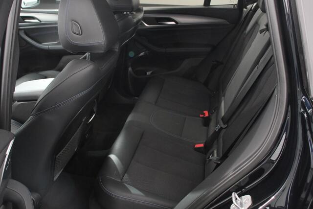 BMW X3 xDrive30e 292pk Hybrid Steptronic M Sport Navigatie Apple Carplay/Android Auto Parkeersensoren Camera Panoramadak Adaptive Cruise Control Adaptieve LED-koplampen Sound-systeem Harman-Kardon Climatronic