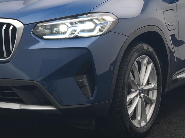 BMW X3 xDrive30e High Executive PHEV 293pk Dealer O.H | Trekhaak Af Fabriek | Panodak | Head Up | Adaptive Cruise | Camera | Laser LED | Hifi Audio | Lederen Sportstoelen Memory & Ventilatie | Keyless | Apple Carplay | Stoelverwarming | Navigatie | Virtual | DAB