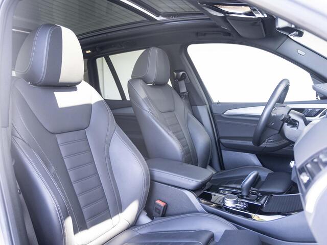 BMW X3 iX3 | High Executive | M Sportpakket | Adaptief onderstel | 20 inch | Comfort Access | Driving Assistant Professional | Head Up Display | Harman Kardon | Trekhaak