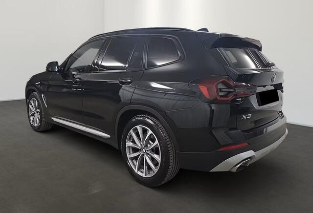 BMW X3 xDrive30d 286 PK Panoramadak Trekhaak 19 Inch Sportstoelen Stoelverwarming Live Cockpit