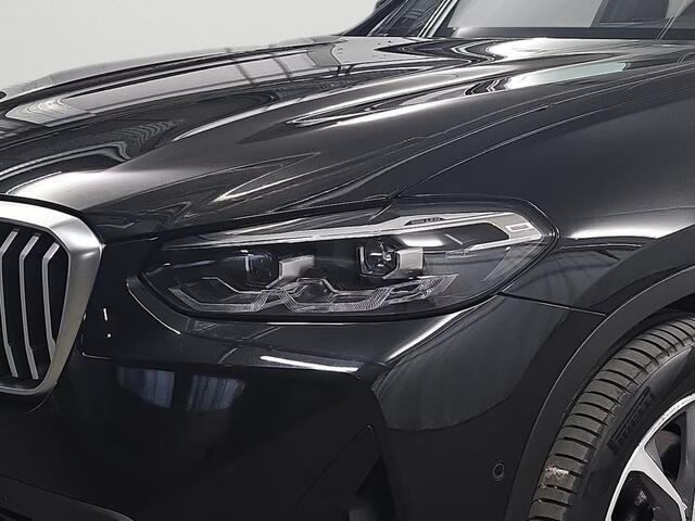 BMW X3 xDrive30d 286 PK Panoramadak Trekhaak 19 Inch Sportstoelen Stoelverwarming Live Cockpit