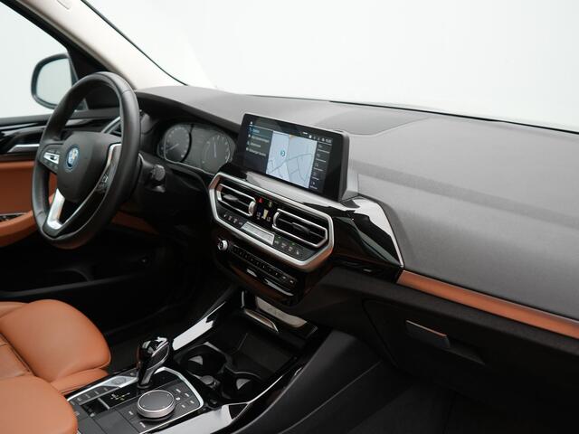 BMW X3 xDrive30e High Executive FACELIFT PHEV 293pk Dealer O.H. | Panodak | Camera | Lederen Sportstoelen Verwarmd | Apple Carplay | Park Assist | Navigatie | DAB | Cruise Control | 19"L.M | Plug In Hybrid |