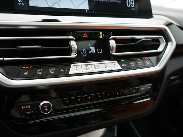 BMW X3 xDrive30e High Executive FACELIFT PHEV 293pk Dealer O.H. | Panodak | Camera | Lederen Sportstoelen Verwarmd | Apple Carplay | Park Assist | Navigatie | DAB | Cruise Control | 19"L.M | Plug In Hybrid |