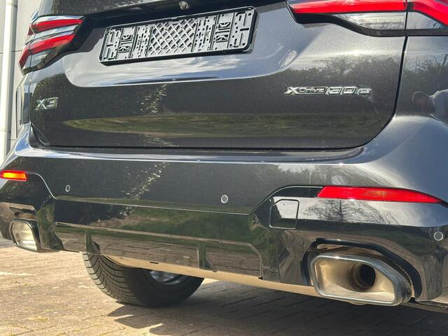 BMW X3 xDrive30e M Sport | Plug-in Hybride | incl. BMW Service Inclusive (5 jaar/100.000 km) | Afneembare Trekhaak | M pakket | Harman Kardon | Sportstoelen | Elektrische stoelen met geheugenfunctie | 360 graden camera | Stoelverwarming | Keyless | Elektrische a