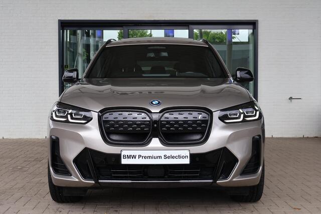 BMW X3 iX3 | Panoramadak | Stoelverwarming | Trekhaak