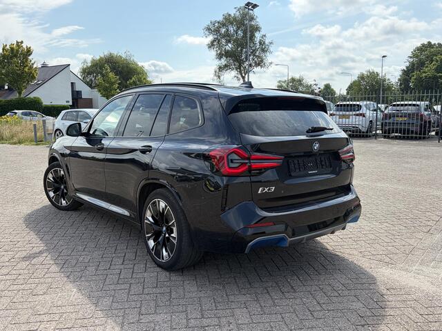 BMW X3 iX3 High Executive 80 kWh | M Sport | Panoramadak | Trekhaak wegklapbaar | Harman/kardon | Keyless entry | Sportstoelen | Stoelverwarming | 360 graden camera | Head Up Display