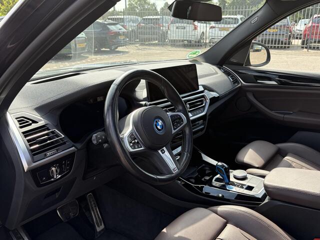 BMW X3 iX3 High Executive 80 kWh | M Sport | Panoramadak | Trekhaak wegklapbaar | Harman/kardon | Keyless entry | Sportstoelen | Stoelverwarming | 360 graden camera | Head Up Display