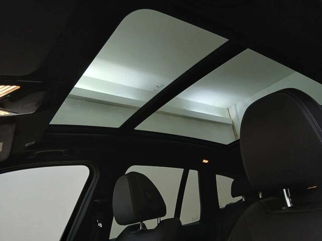 BMW X3 iX3 Executive 80 kWh | 19" | Panorama | Trekhaak | Driving Assistant Professional