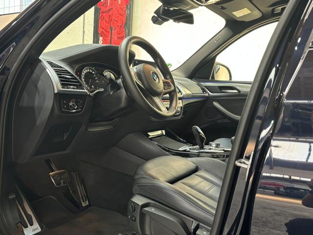 BMW X3 xDrive30i High Executive | M-Sport | Panoramadak | Camera | 19 inch | NL auto | 2e eigenaar |