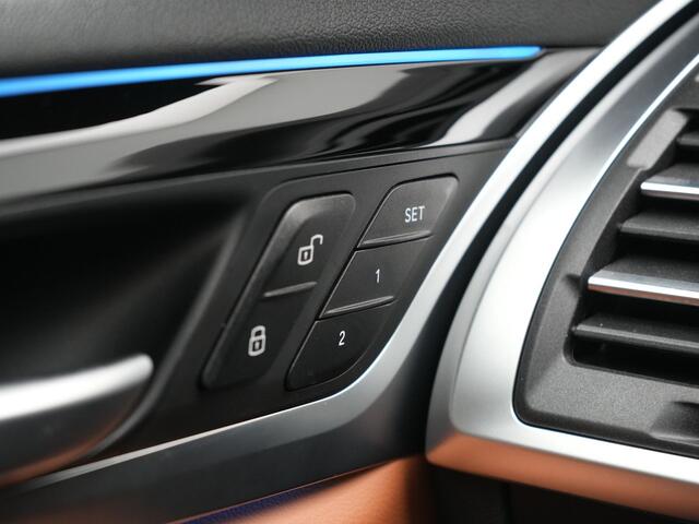 BMW X3 xDrive30e High Executive PHEV 293pk Dealer O.H. | Trekhaak Af Fabriek | Panodak | Head Up | 360 Camera | Laser LED | Lederen Sportstoelen Memory & Verwarmd | Sfeerverlichting | Apple Carplay | Blis | Keyless | Navigatie | DAB | Plug In Hybrid |