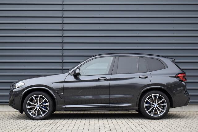 BMW X3 xDrive30e M Sport | Pano | M-Stoelen | ACC | Harman/Kardon | Memory | Head-Up | 20'' Wielen |