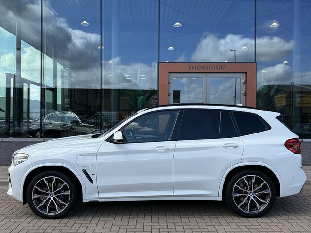 BMW X3 xDrive30e M-Sport High Executive | Pano | Achteruitrijcamera | Elek. Trekhaak | HUD | ACC | Harman Kardon | Sfeerverlichting | Apple Carplay | Stoelverwarming |