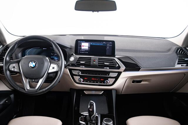BMW X3 xDrive30e xLine - Trekhaak - Leder - Dynamic Damper Control - Comfort Access - Parking Assistant - Driving Assistant - Elektrisch verstelbare voorstoelen - Stuurwielrand verwarmd