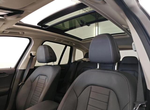 BMW X3 iX3 Executive 80 kWh-SOH 97.46% / Panoramadak / Trekhaak / Leder / Stoelverwarming / Pdc.+Camera / Navigatie /