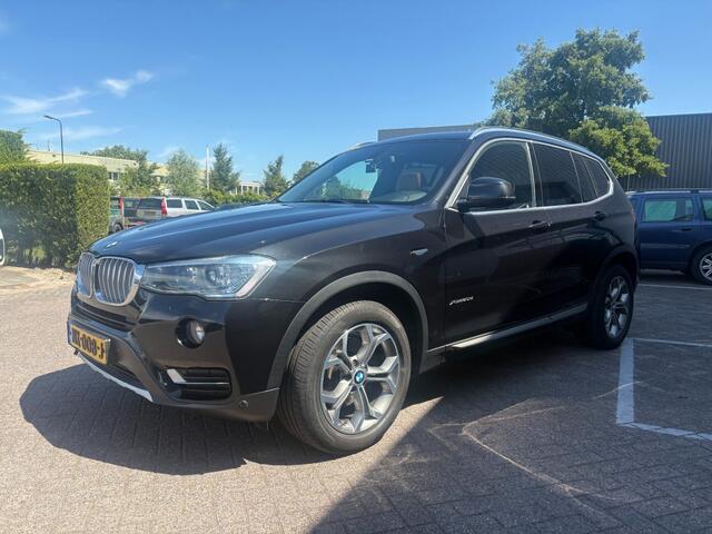 BMW X3 xDrive20D High Executive Leer I Panorama I Camera