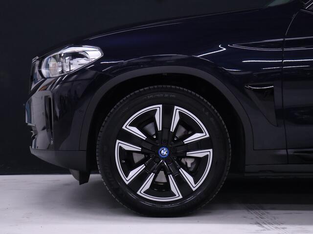 BMW X3 iX3 High Executive 80 kWh [SCHUIFKANTELDAK, APPLE CARPLAY, MEMORY SEATS, STOELVERWARMING, ADAPTIVE CRUISE, ANDROID AUTO, CAMERA, PDC V+A, ELEKTRISCHE ACHTERKLEP, LED, NAVIGATIE, NIEUWSTAAT]