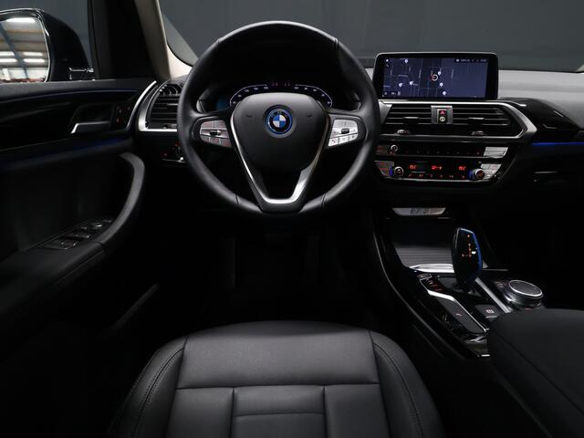 BMW X3 iX3 High Executive 80 kWh [SCHUIFKANTELDAK, APPLE CARPLAY, MEMORY SEATS, STOELVERWARMING, ADAPTIVE CRUISE, ANDROID AUTO, CAMERA, PDC V+A, ELEKTRISCHE ACHTERKLEP, LED, NAVIGATIE, NIEUWSTAAT]