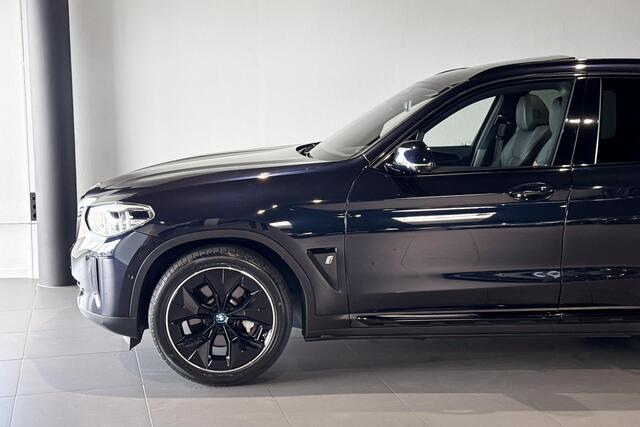 BMW X3 iX3 High Executive 80 kWh | Glazen Panoramadak | Harman Kardon | Stoelverwarming | Head-Up Display | Trekhaak |