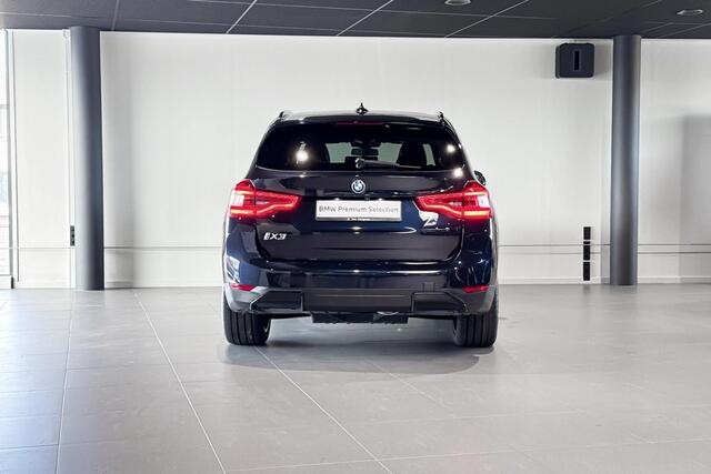 BMW X3 iX3 High Executive 80 kWh | Glazen Panoramadak | Harman Kardon | Stoelverwarming | Head-Up Display | Trekhaak |