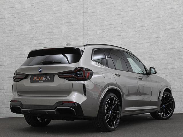 BMW X3 iX3 M-Sport 80 kWh | Panorama | 360 Camera | ACC | Leder | 99% SOH | Head-Up | Keyless-Entry | Harman-Kardon | Memory | Dodehoek | 3-Zone Clima | Sfeerverlichting | Carplay | ISO-Glas | Draadloos Laden | Bovag Garantie |