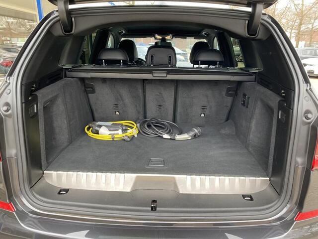 BMW X3 xDrive30e High Executive I M-Sport 95% SOH / Trekhaak/ Cruise Control / Camera / Apple Carplay