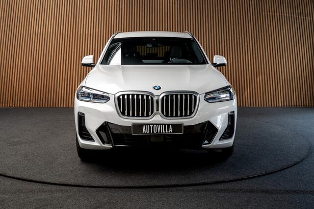 BMW X3 xDrive20i High Exe M-Pakket Leer Head-up Navi LED Elektr. achterklep Climate (3-zone) Elektr. trekhaak PDC LM velgen