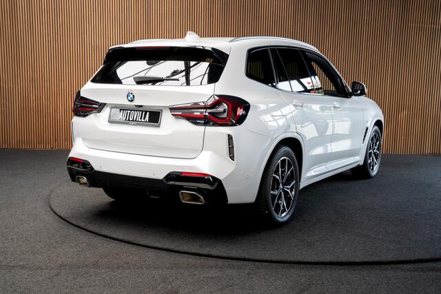 BMW X3 xDrive20i High Exe M-Pakket Leer Head-up Navi LED Elektr. achterklep Climate (3-zone) Elektr. trekhaak PDC LM velgen